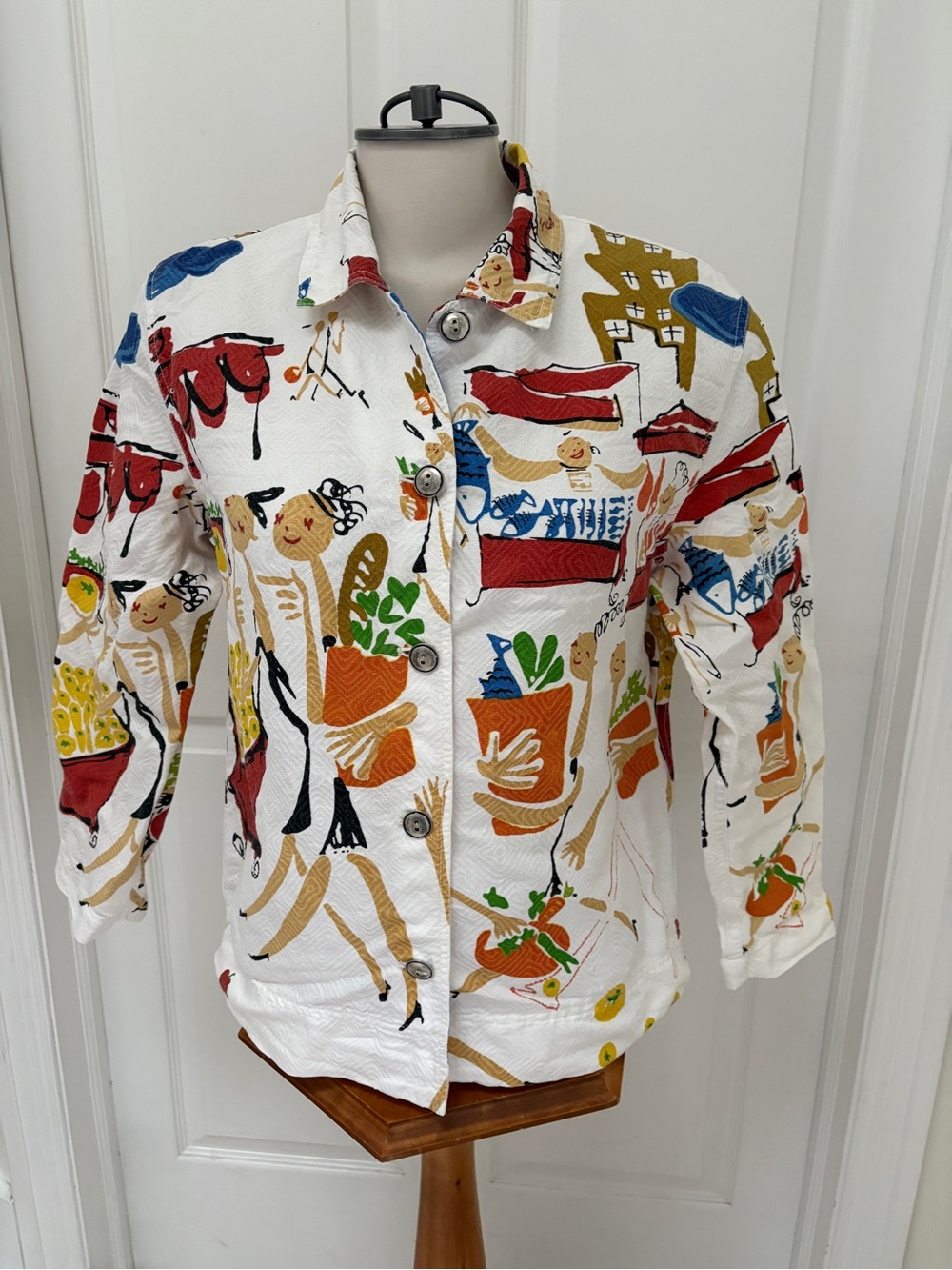 Chico’s white lightweight “Farmers Market” jacket